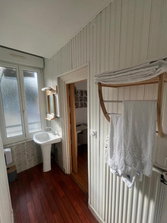 Le Petit Montmartre Ξενοδοχείο Ντινάρ Εξωτερικό φωτογραφία