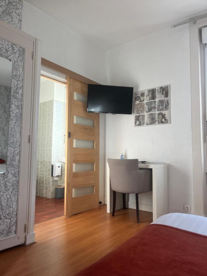 Le Petit Montmartre Ξενοδοχείο Ντινάρ Εξωτερικό φωτογραφία